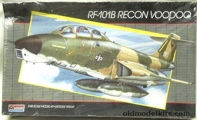 Monogram 1/48 RF-101B Voodoo Photo-Reconnaissance, 5818 plastic model kit